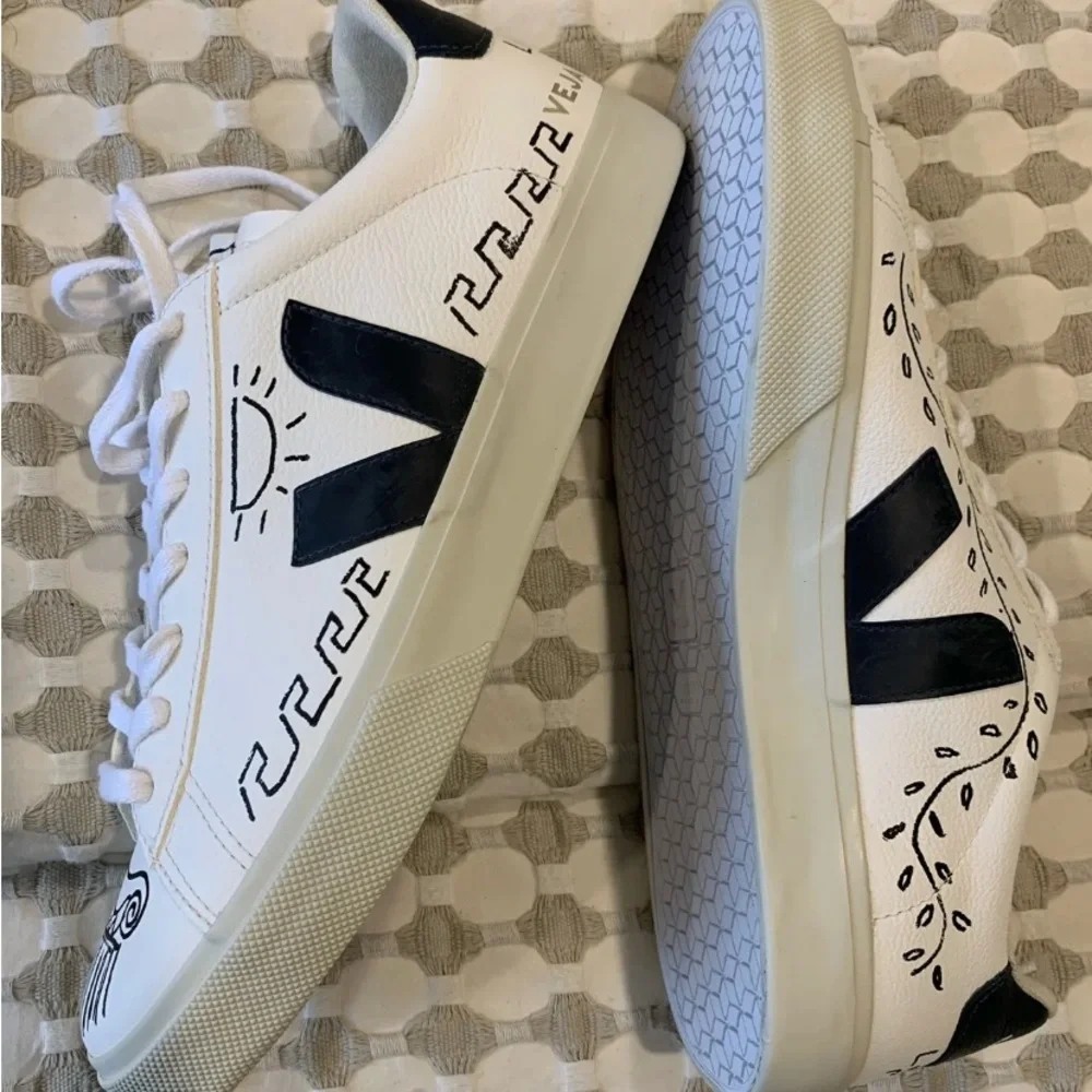 Luke Edward Hall Hand-customized Vejas Sneakers - Picture 3 of 6